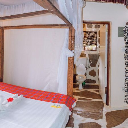 Kijani Cottages In Diani Diani Beach Exterior photo