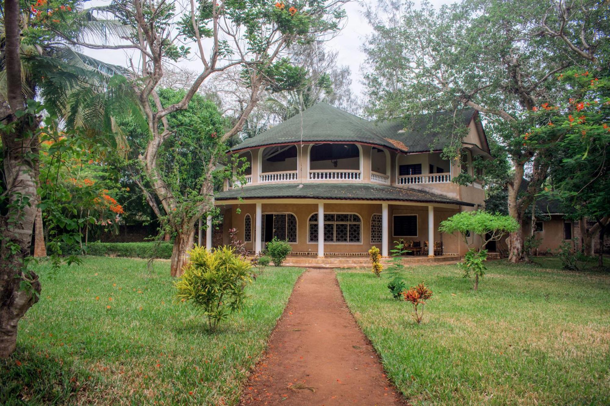 Kijani Cottages In Diani Diani Beach Exterior photo