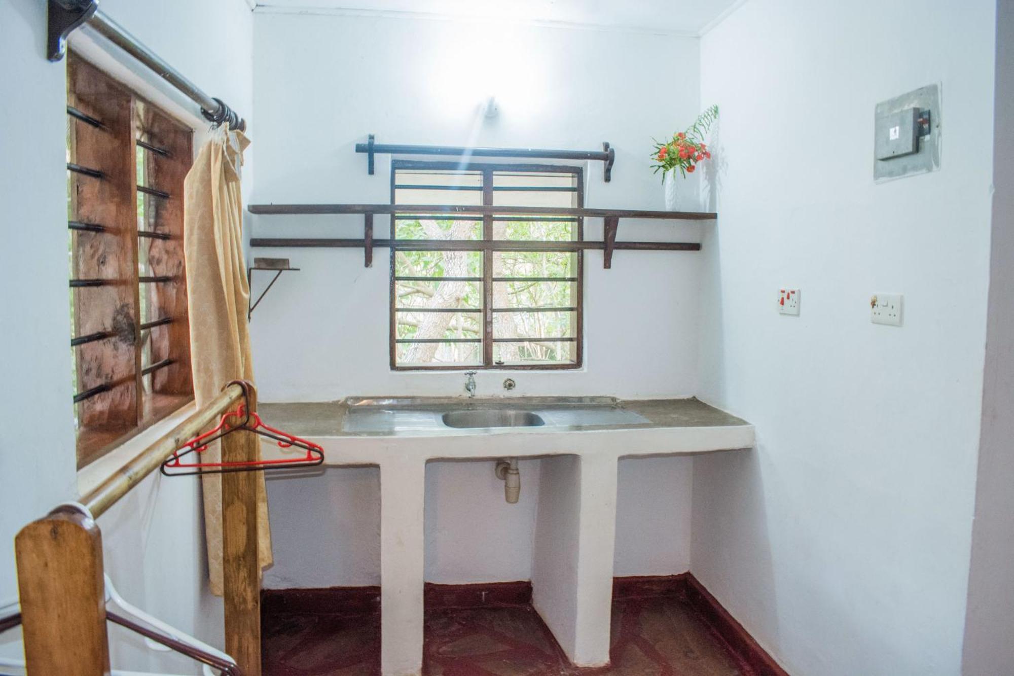 Kijani Cottages In Diani Diani Beach Exterior photo